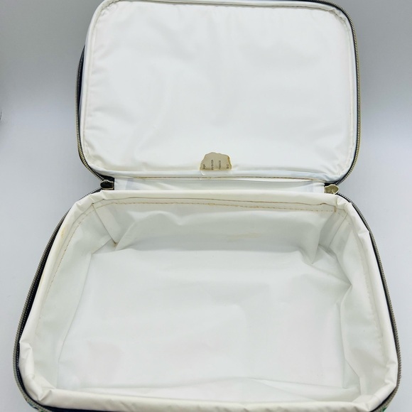 TORY BURCH TARGET BLUE GEOMETRIC STYLE ZIPPERED LUNCHBOX - Picture 6 of 15